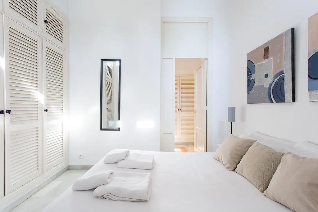 Apartments Ole - Cerrajeria Seville Spain